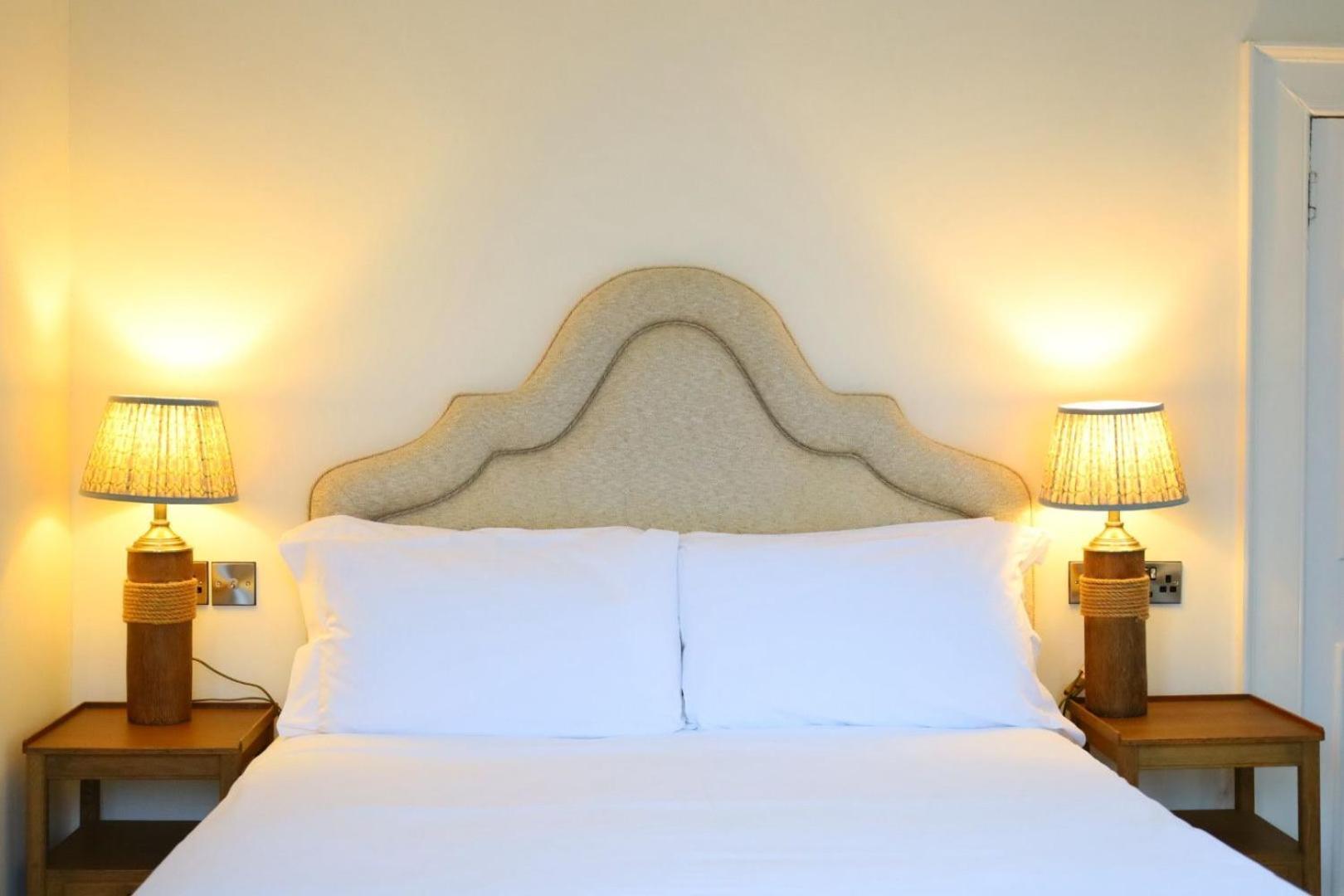 The Eagle House Hotel 朗斯顿 外观 照片