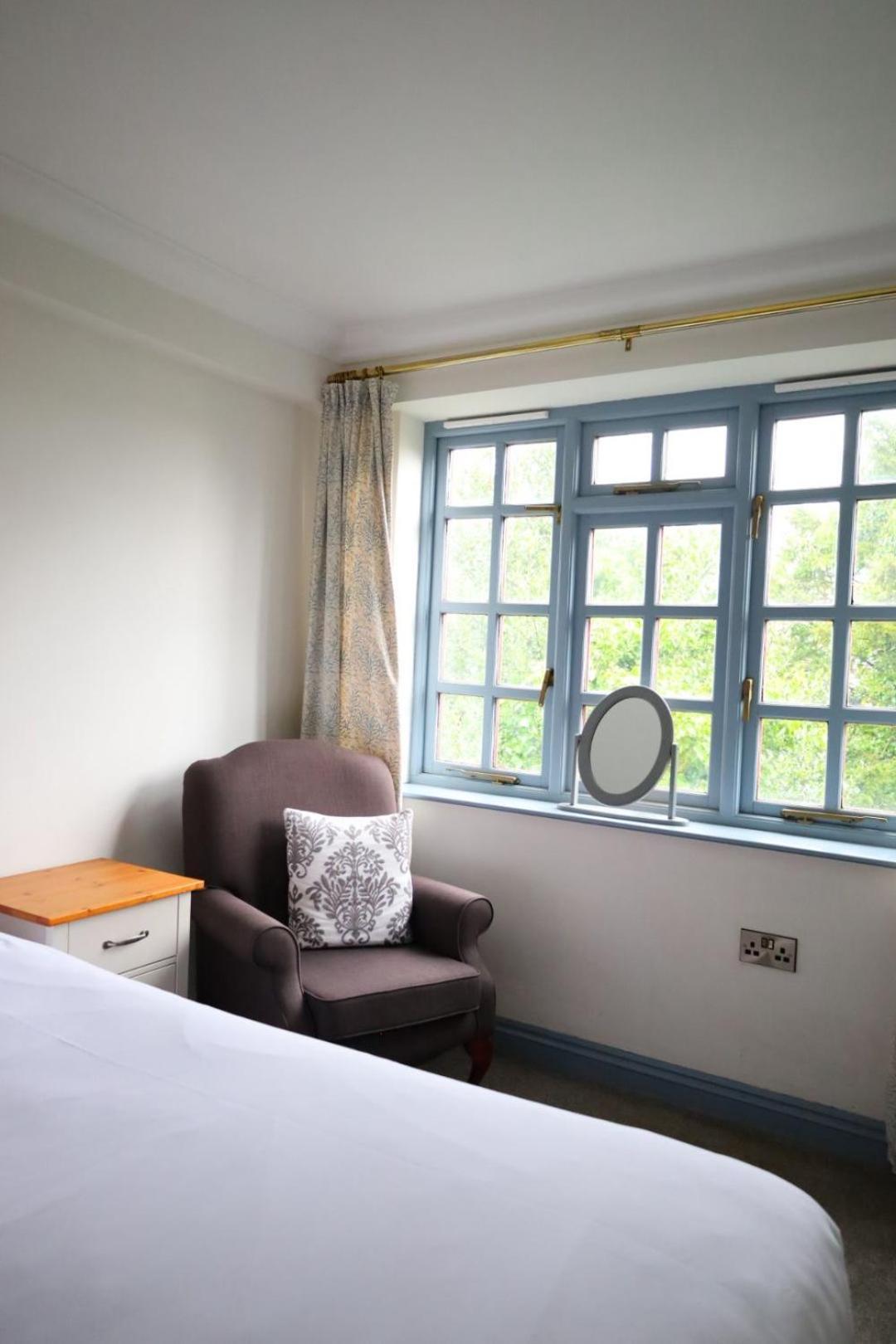 The Eagle House Hotel 朗斯顿 外观 照片